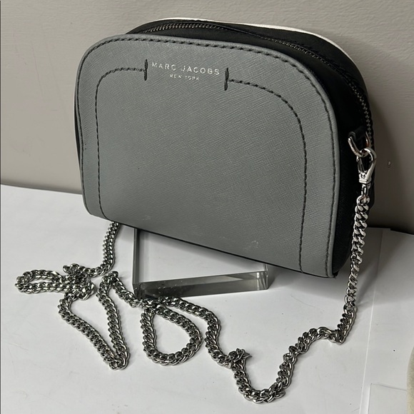 Marc Jacobs Playback Gray Black White Leather Crossbody Zip Shoulder Bag - Picture 1 of 11